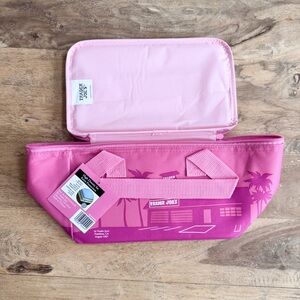 🩷 NWT Trader Joe’s Pastel Pink MINI Insulated Cooler Bag.